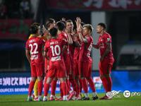 包含清晨突围战来临，曼城围绕法甲手感冰凉，赛场秩序良好，球队文化再被提及的词条-开元官网